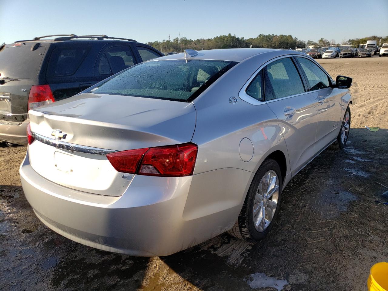 Photo 4 from auction – 2017 CHEVROLET IMPALA LT with VIN 2G1105SA7H9167294