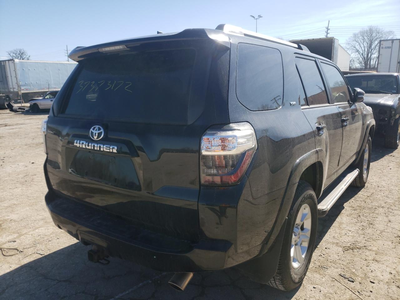 Photo 4 from auction – 2020 TOYOTA 4RUNNER SR with VIN JTEBU5JR3L5831017