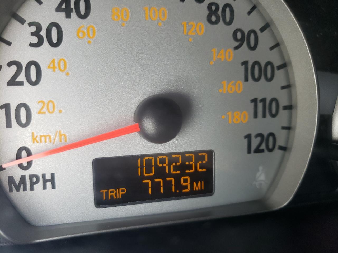 Photo 8 from auction – 2004 SATURN ION LEVEL with VIN 1G8AL52F74Z134932