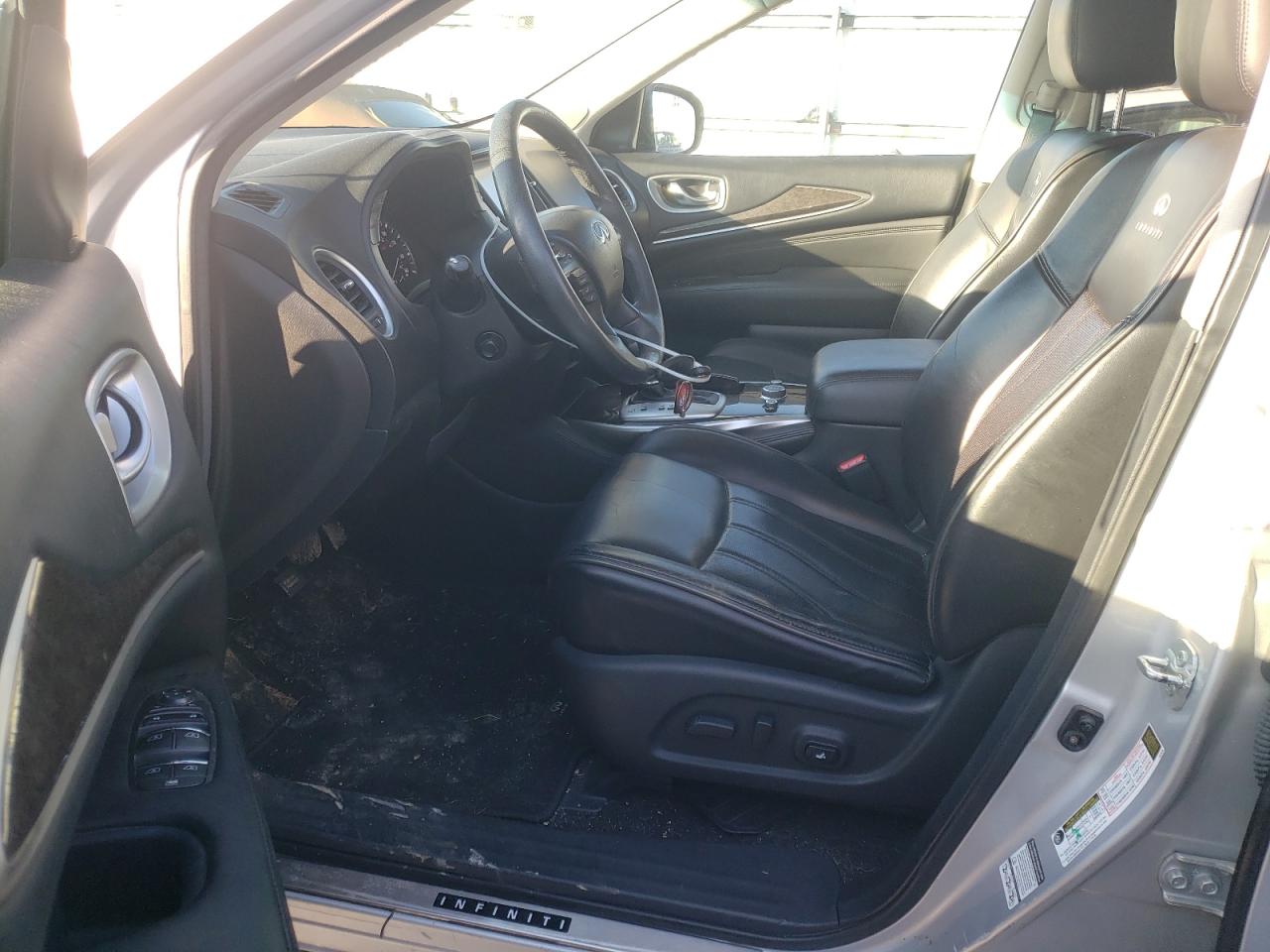 Photo 5 from auction – 2013 INFINITI JX35 with VIN 5N1AL0MMXDC350549