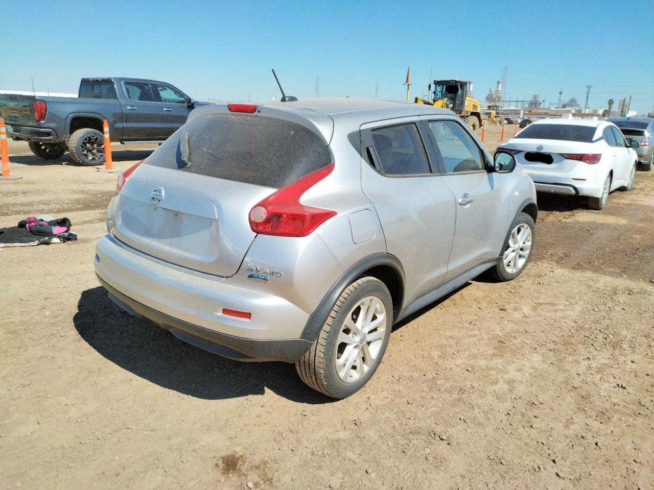 Photo 4 from auction – 2012 NISSAN JUKE S with VIN JN8AF5MV8CT113482