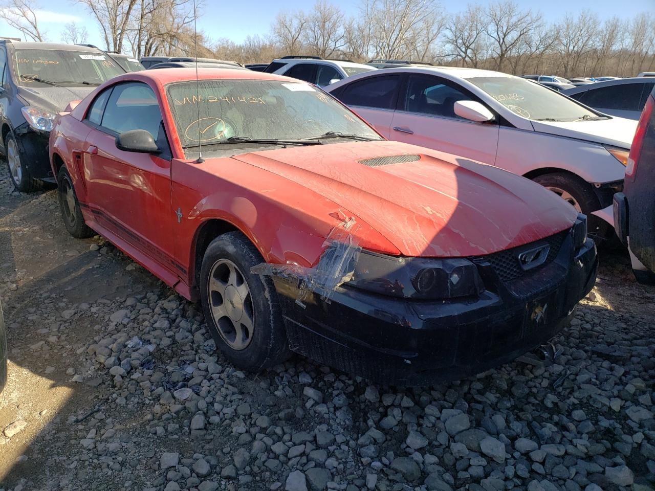 FORD MUSTANG 2000 with VIN 1FAFP4041YF241421 - Photo from auction