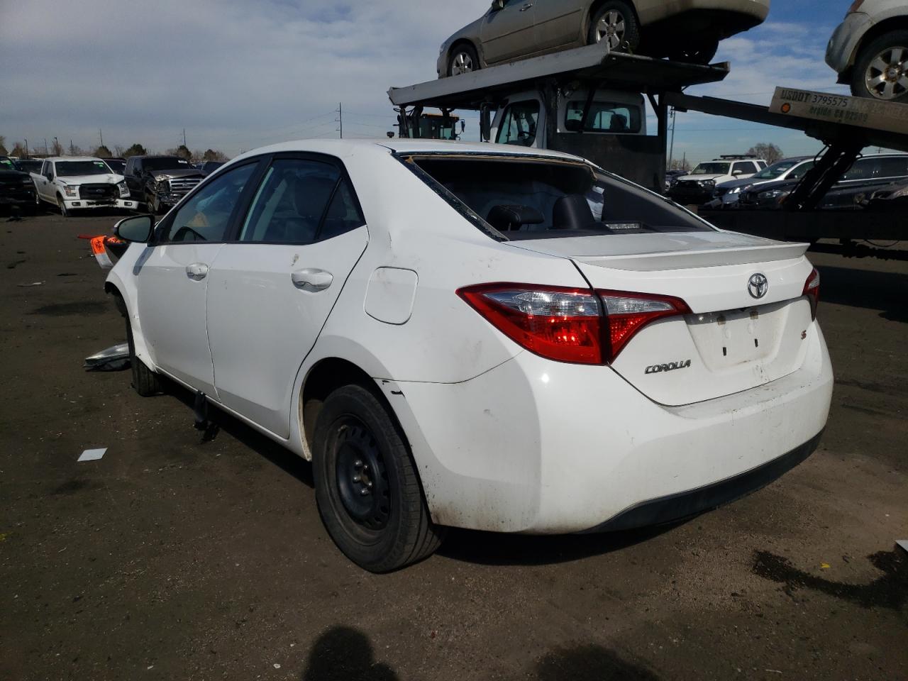 Photo 3 from auction – 2015 TOYOTA COROLLA L with VIN 5YFBURHE9FP317940