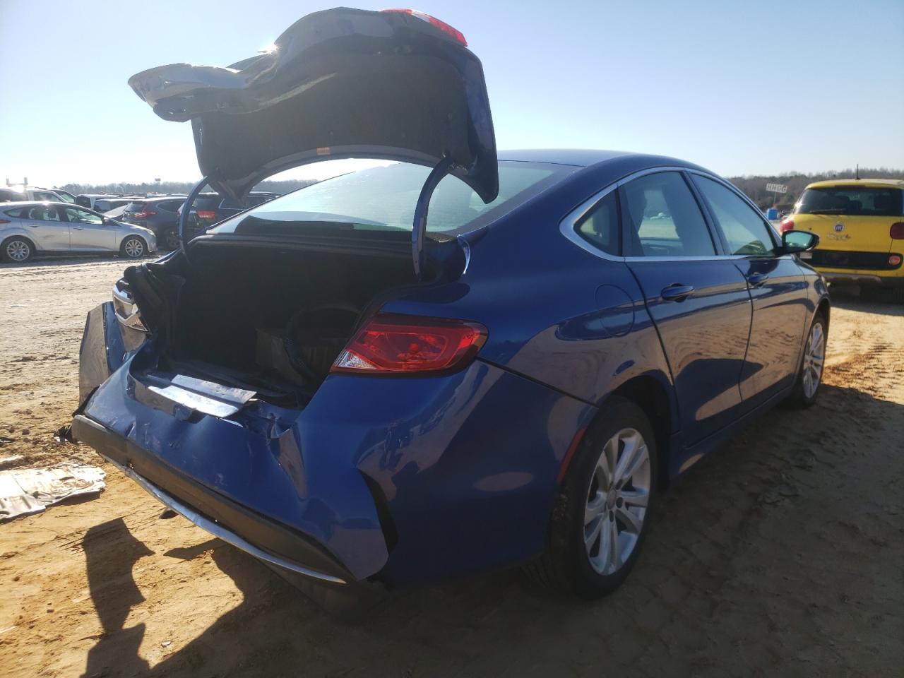 Photo 4 from auction – 2015 CHRYSLER 200 LIMITE with VIN 1C3CCCABXFN553017