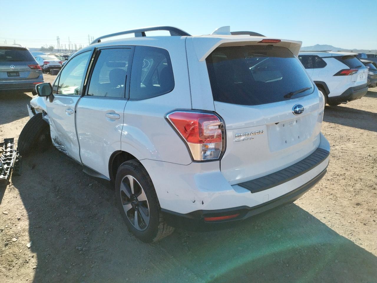 Photo 3 from auction – 2018 SUBARU FORESTER 2 with VIN JF2SJAGC4JH577923
