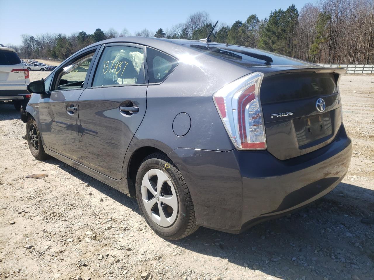 Photo 3 from auction – 2015 TOYOTA PRIUS with VIN JTDKN3DU5F1994334