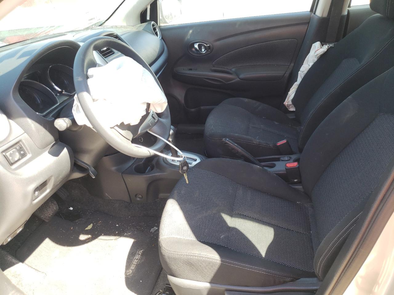 Photo 5 from auction – 2019 NISSAN VERSA S with VIN 3N1CN7AP3KL839118