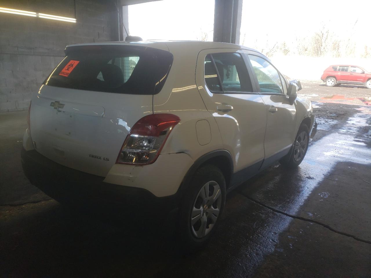 Photo 4 from auction – 2016 CHEVROLET TRAX LS with VIN KL7CJKSB1GB738065