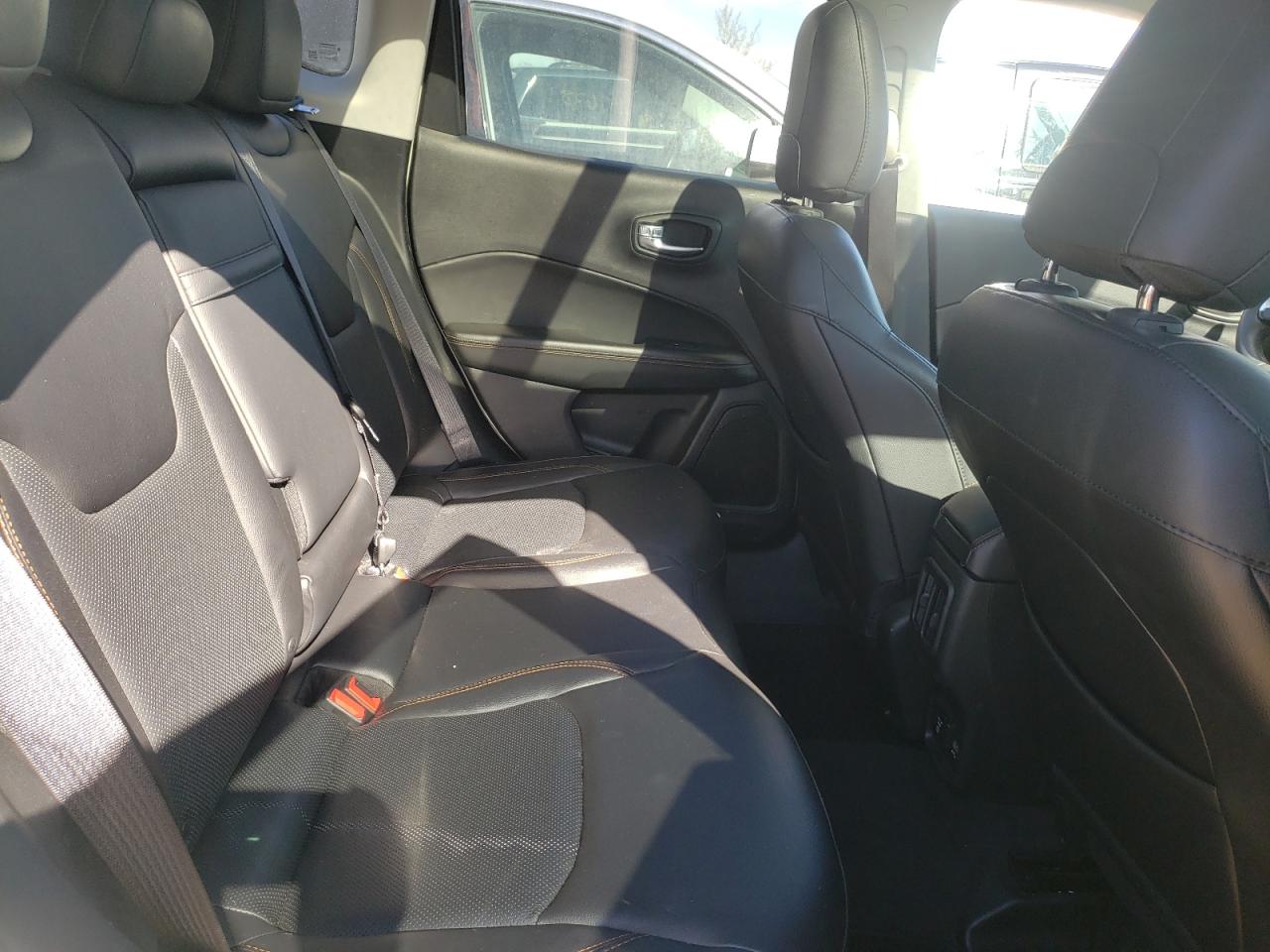 Photo 6 from auction – 2018 JEEP COMPASS LI with VIN 3C4NJDCBXJT113305