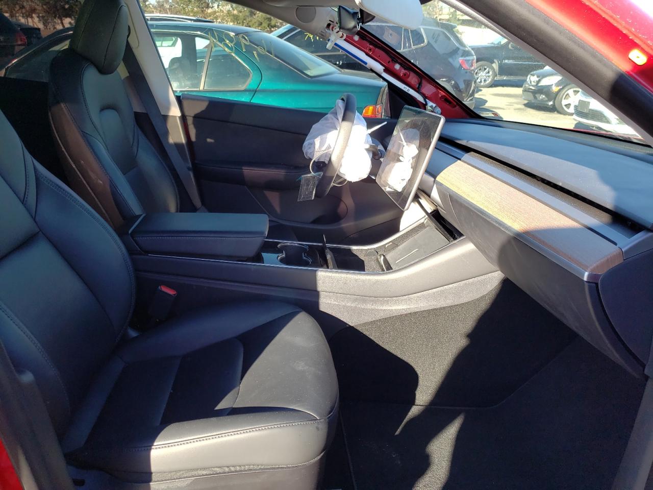 Photo 5 from auction – 2020 TESLA MODEL Y with VIN 5YJYGDEE3LF055381