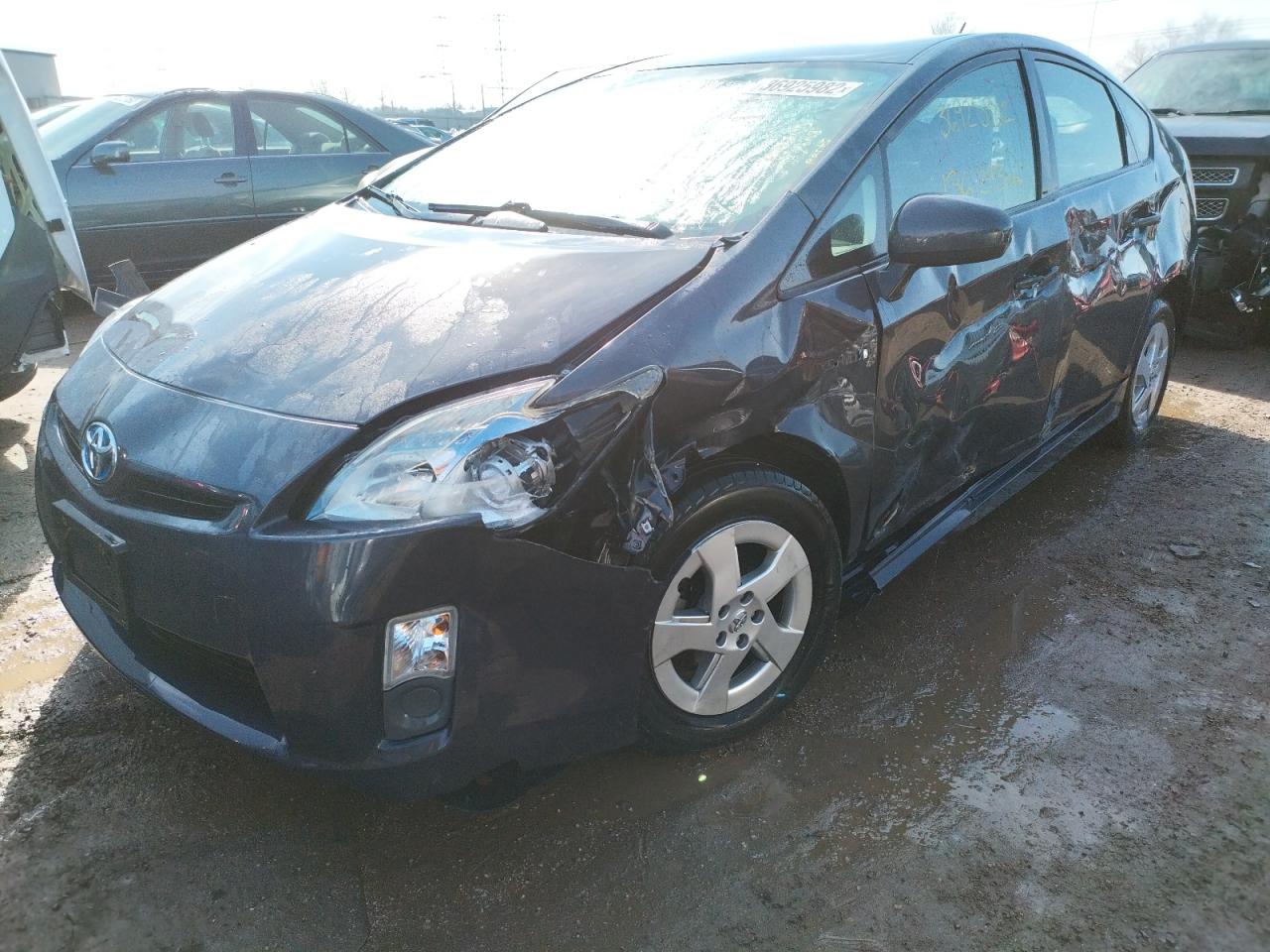 Photo 9 from auction – 2011 TOYOTA PRIUS with VIN JTDKN3DU1B0272052