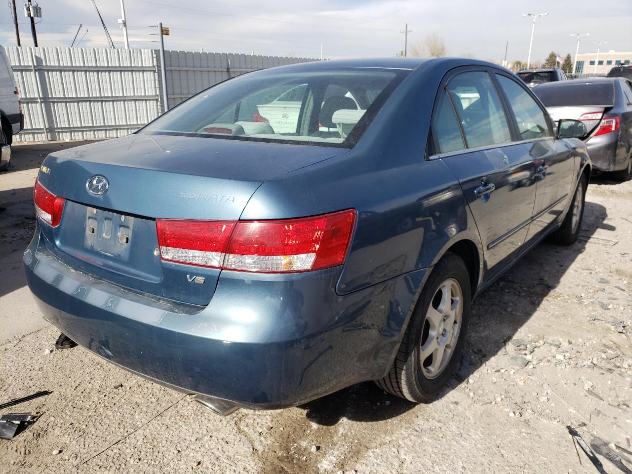 Photo 4 from auction – 2007 HYUNDAI SONATA SE with VIN 5NPEU46FX7H188567