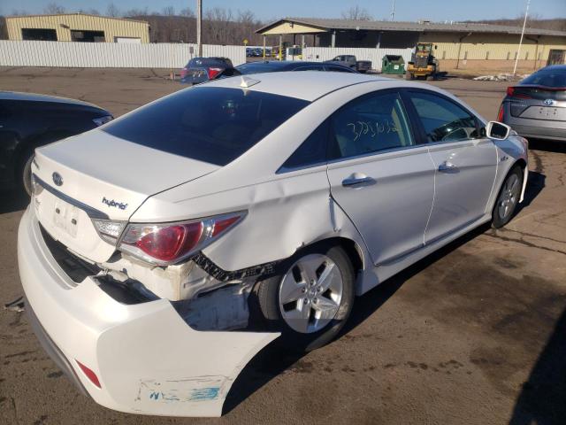 Photo 4 from auction – 2012 HYUNDAI SONATA HYB with VIN KMHEC4A40CA032138