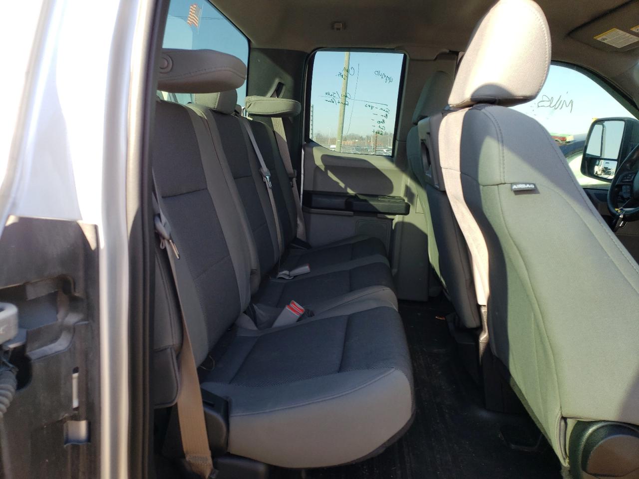 Photo 6 from auction – 2016 FORD F150 SUPER with VIN 1FTFX1EF1GKF56874