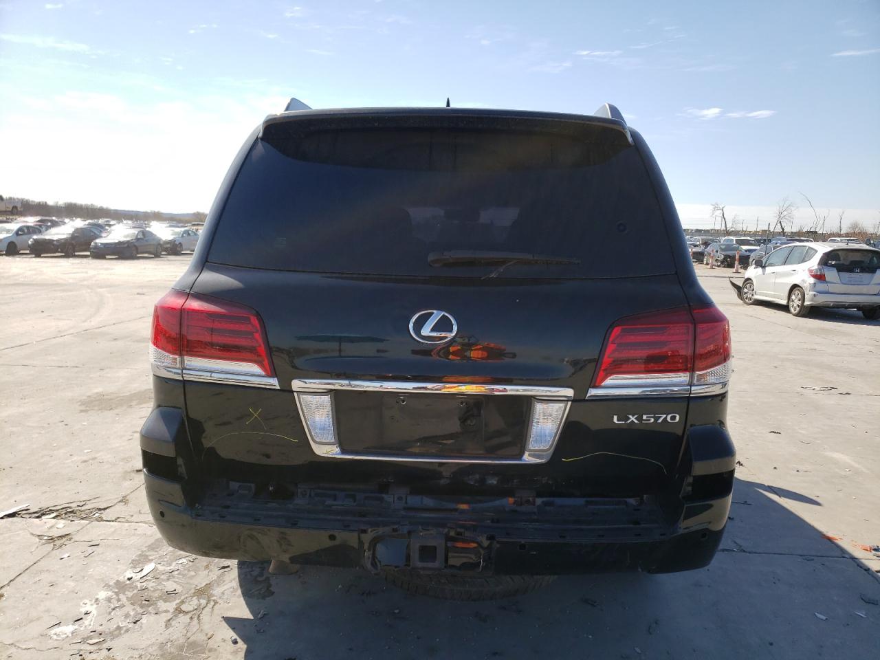 Photo 9 from auction – 2014 LEXUS LX 570 with VIN JTJHY7AX4E4154868