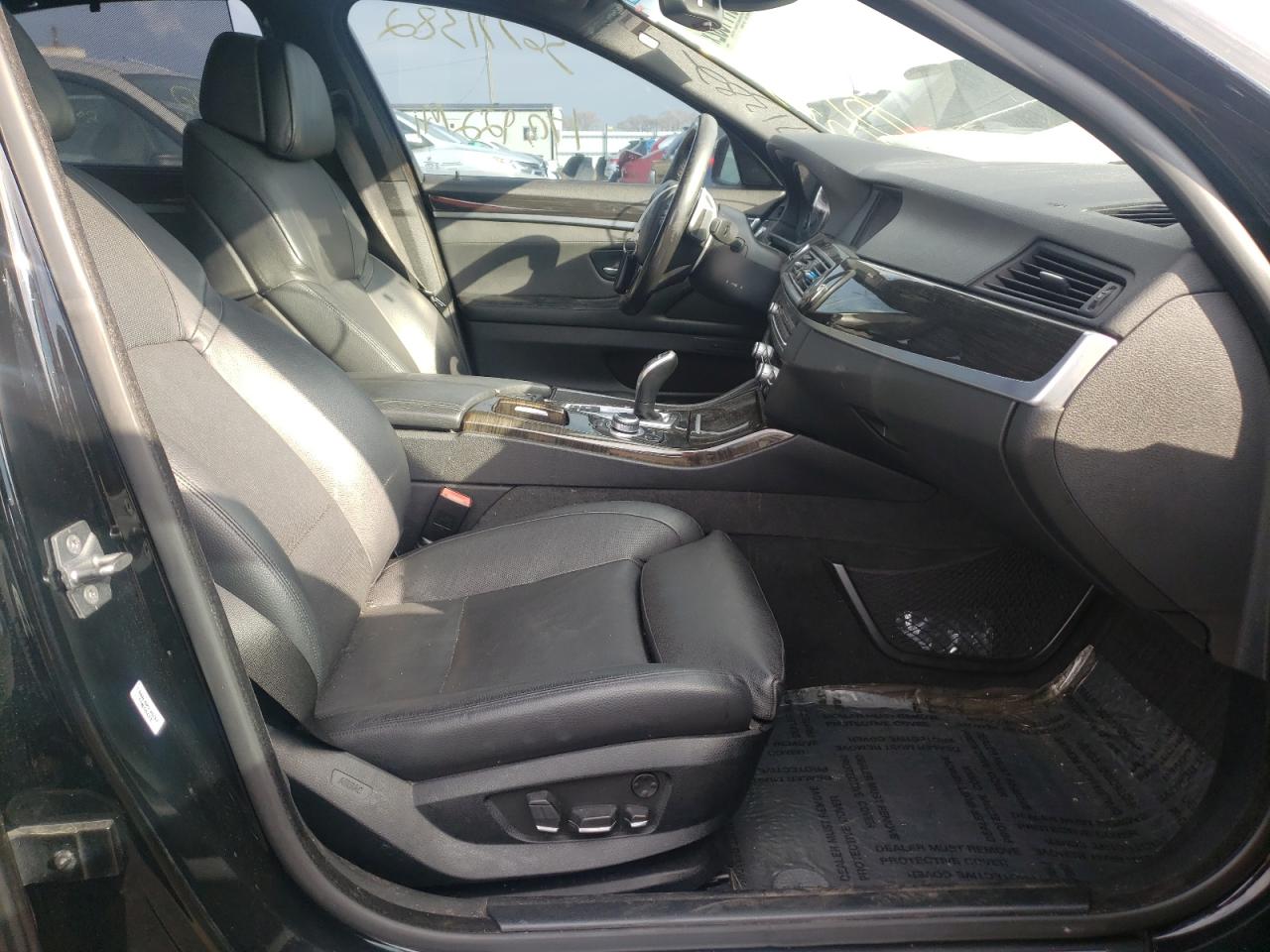 Photo 5 from auction – 2011 BMW 550 XI with VIN WBAFU9C55BC784815