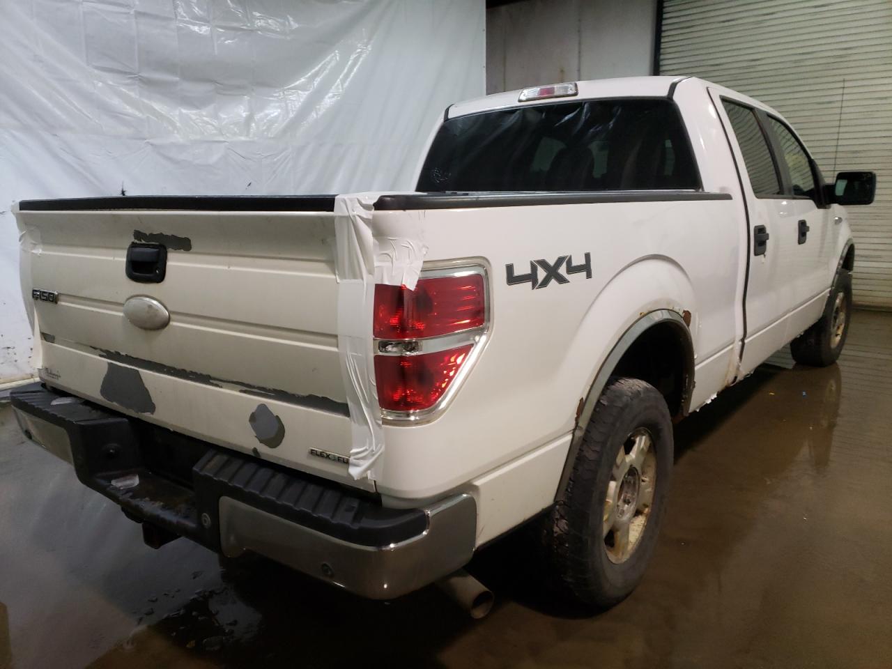 Photo 4 from auction – 2011 FORD F150 SUPER with VIN 1FTFW1EF7BKD50082