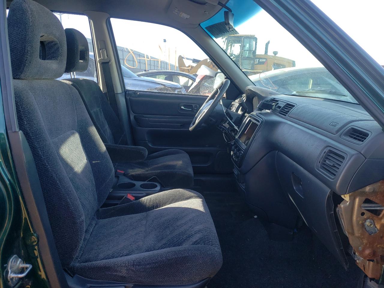 Photo 5 from auction – 2000 HONDA CR-V with VIN JHLRD1867YS020842