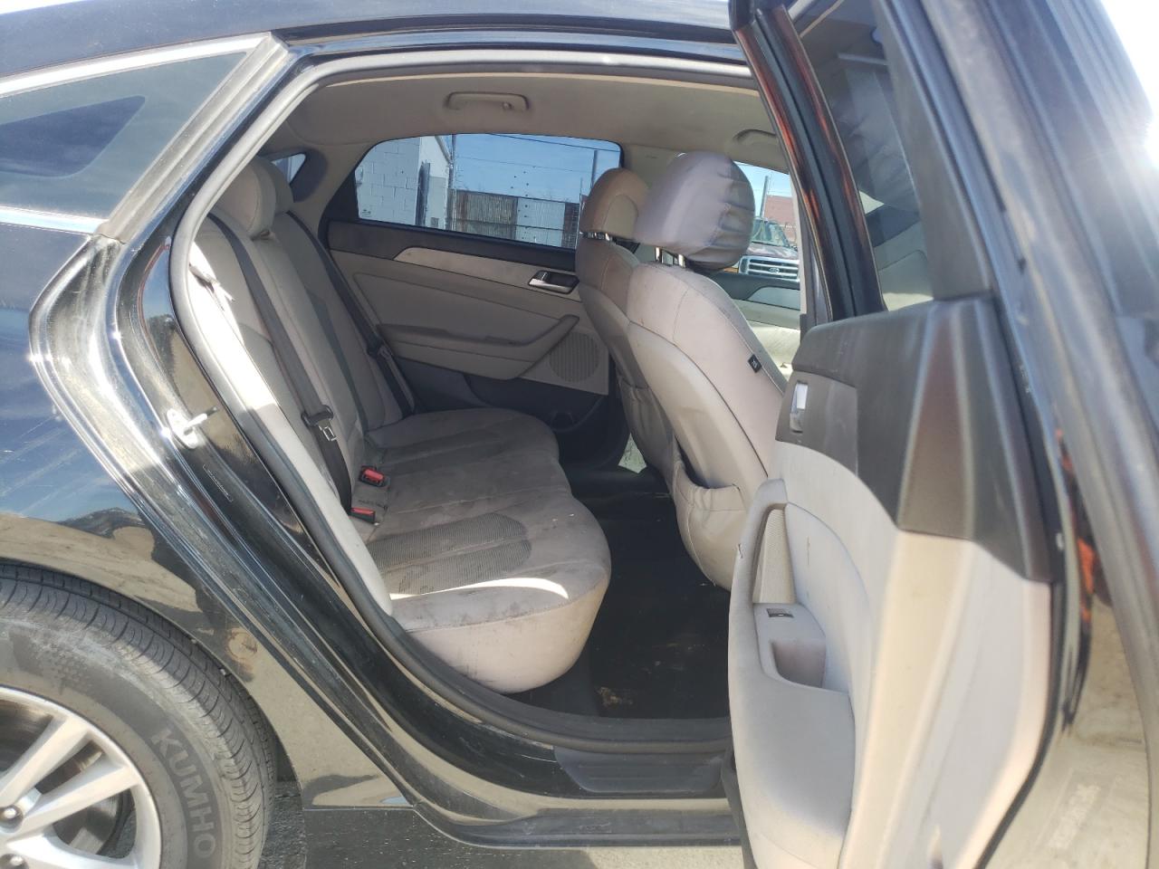 Photo 6 from auction – 2015 HYUNDAI SONATA SE with VIN 5NPE24AF0FH165696