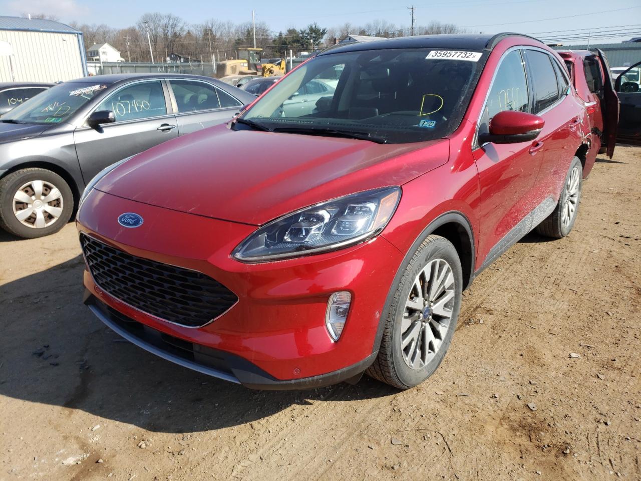 Photo 2 from auction – 2020 FORD ESCAPE TIT with VIN 1FMCU9J97LUB55415