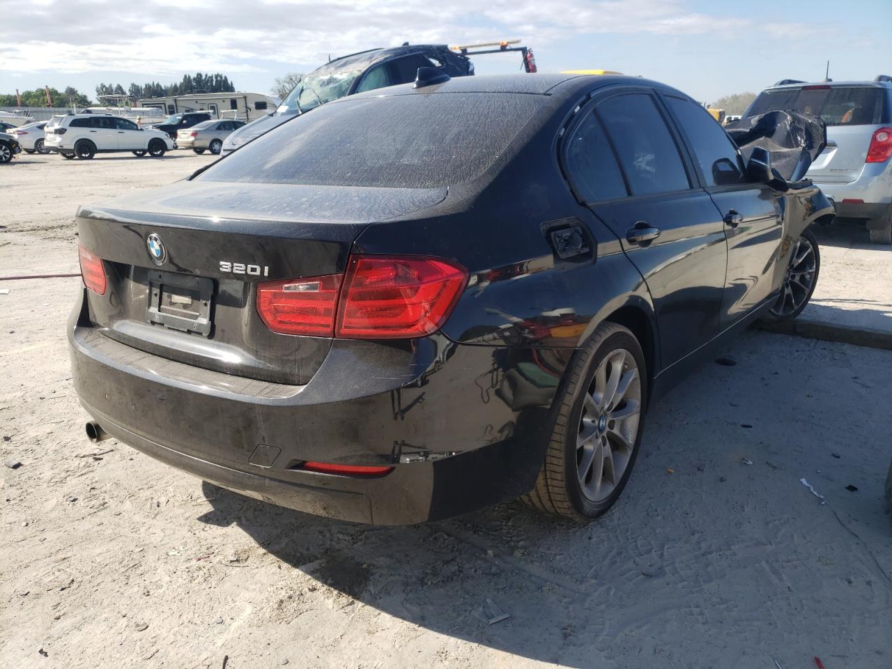 Photo 4 from auction – 2013 BMW 320 I with VIN WBA3B1C5XDK130492
