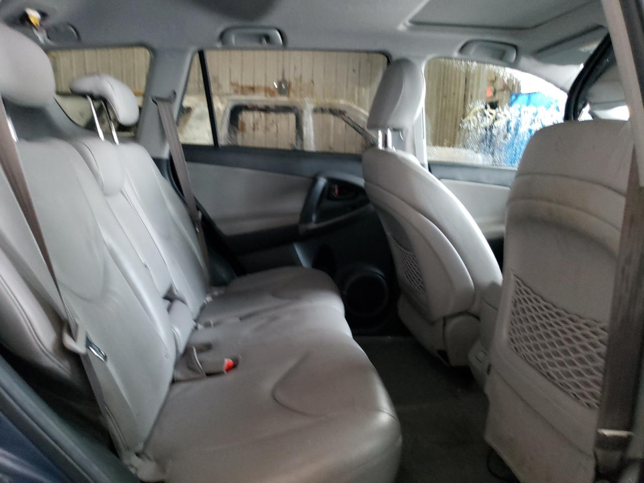 Photo 6 from auction – 2010 TOYOTA RAV4 LIMIT with VIN 2T3DF4DVXAW031072