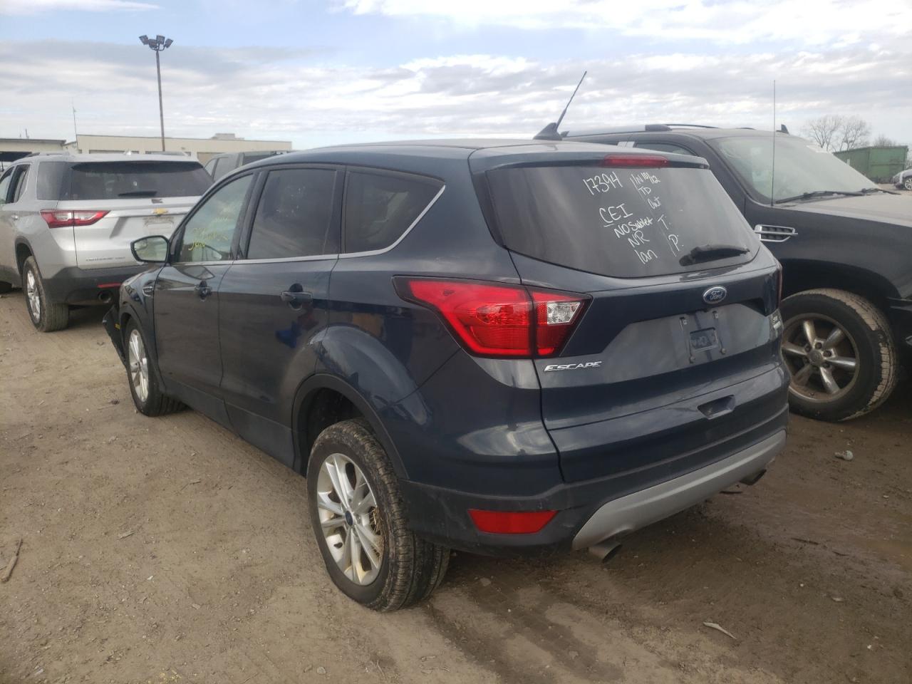 Photo 3 from auction – 2019 FORD ESCAPE SE with VIN 1FMCU0GD7KUB14661