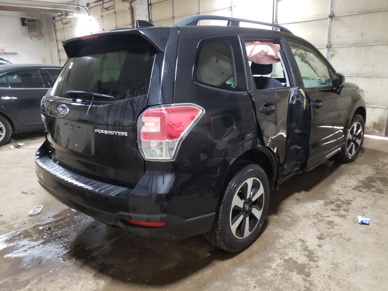 Photo 4 from auction – 2018 SUBARU FORESTER 2 with VIN JF2SJAEC1JH490466