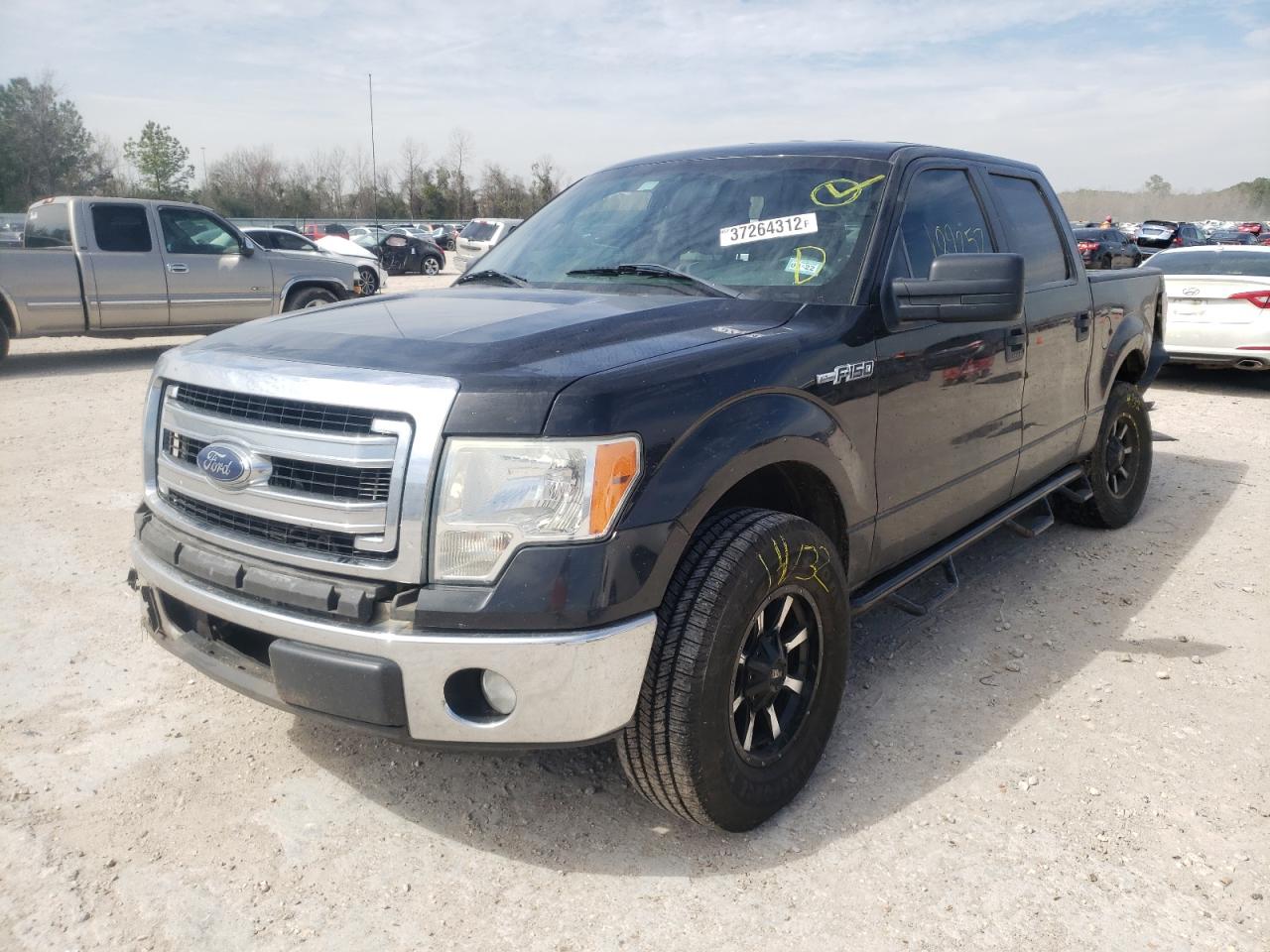 Photo 2 from auction – 2013 FORD F150 SUPER with VIN 1FTFW1CF5DFB38599
