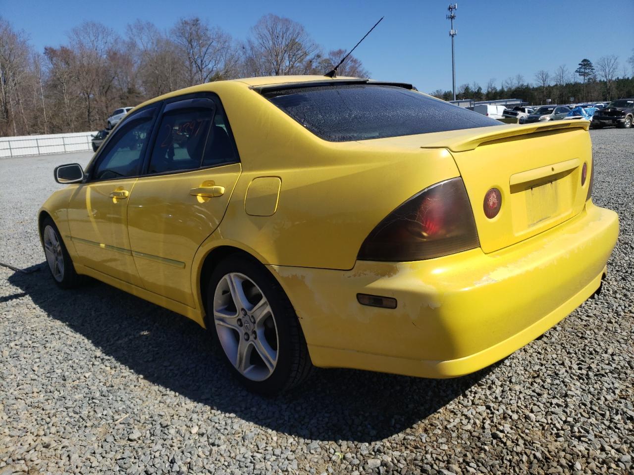 Photo 3 from auction – 2002 LEXUS IS 300 with VIN JTHBD192920036536