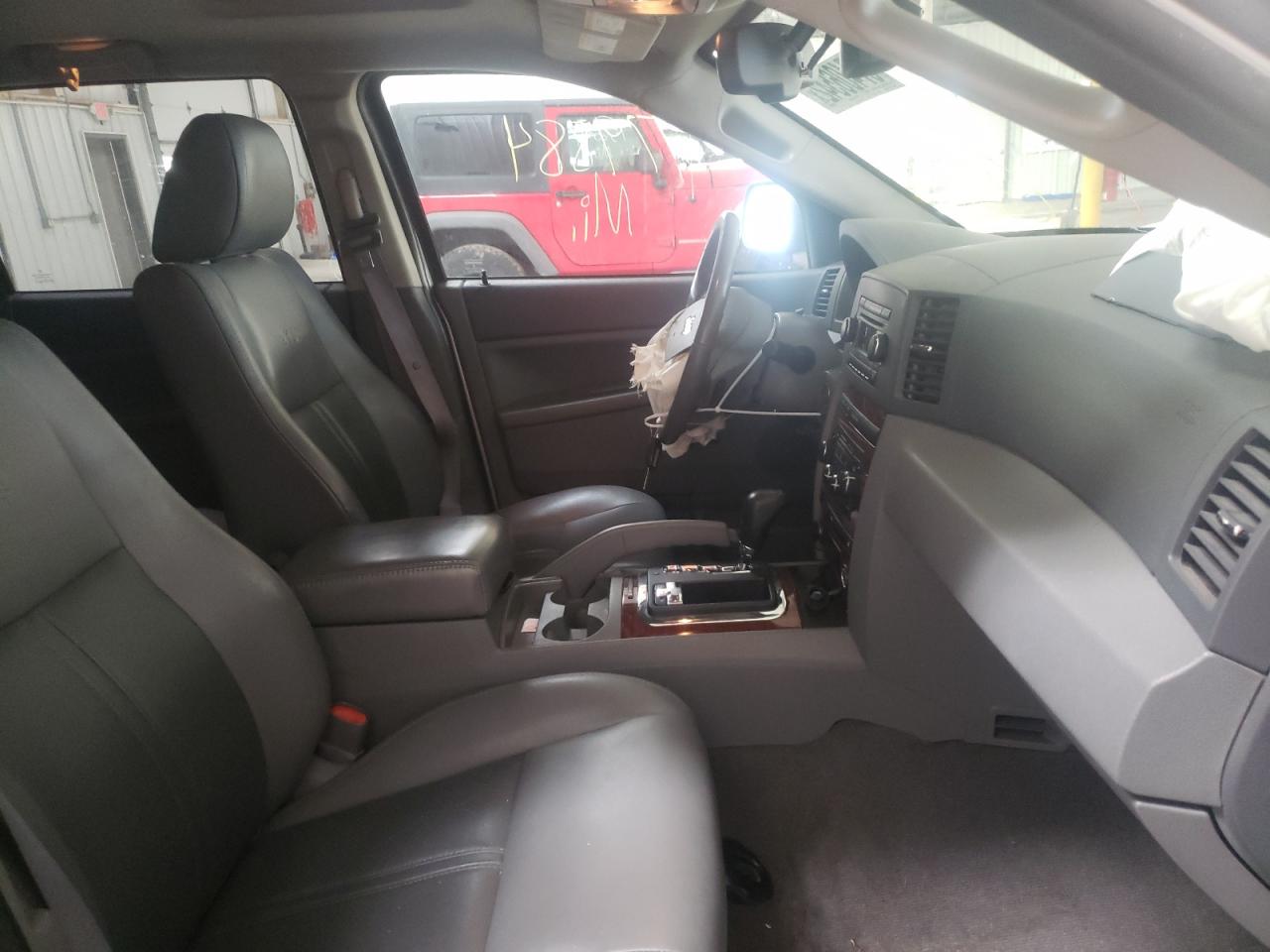 Photo 5 from auction – 2007 JEEP GRAND CHER with VIN 1J8HR58217C552068