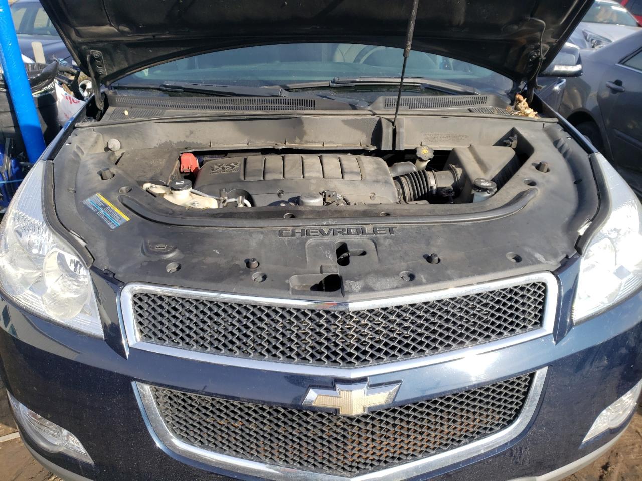 Photo 7 from auction – 2010 CHEVROLET TRAVERSE L with VIN 1GNLRFED5AS144982