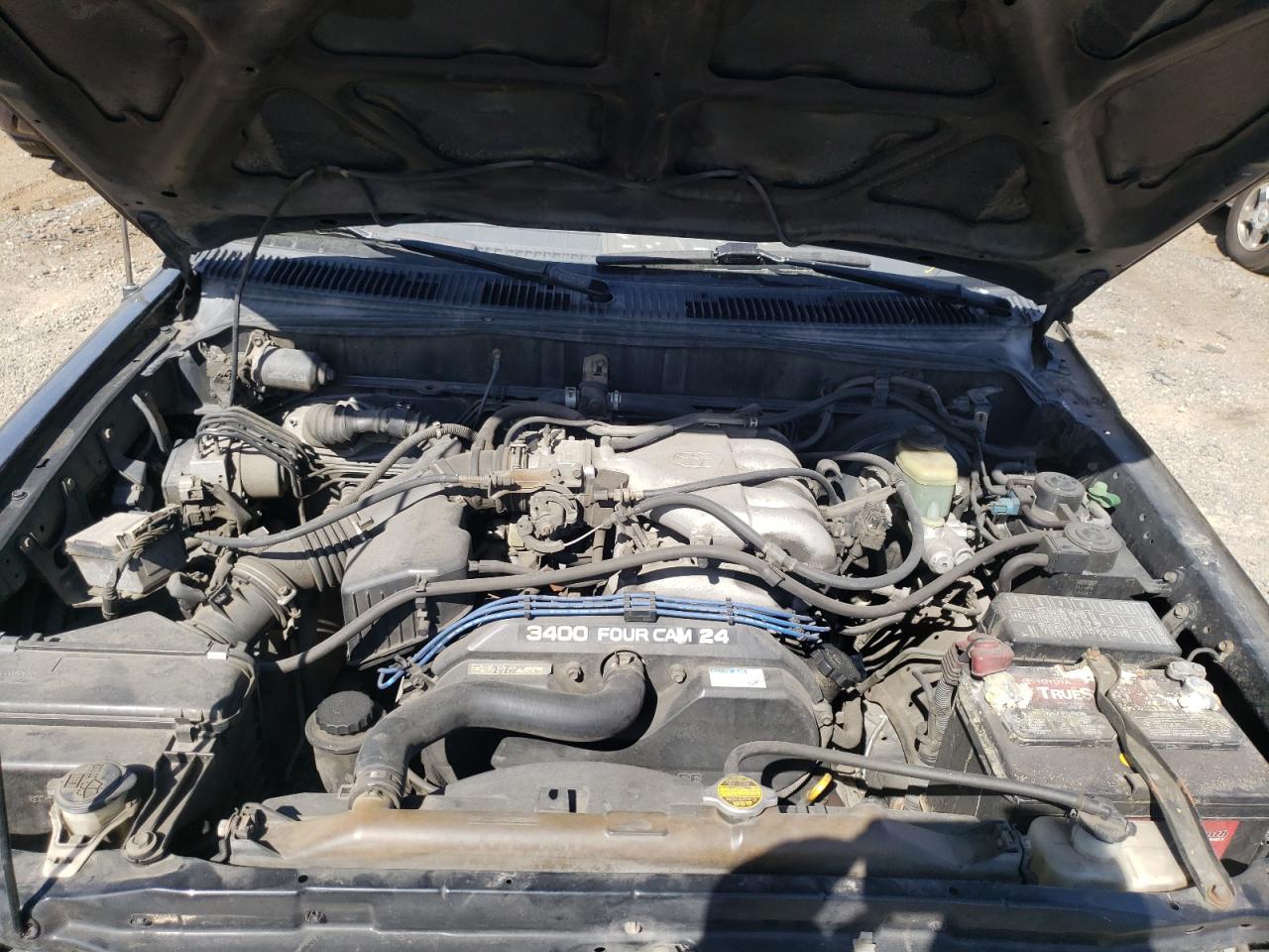 Photo 7 from auction – 2000 TOYOTA 4RUNNER SR with VIN JT3GN86R2Y0170445