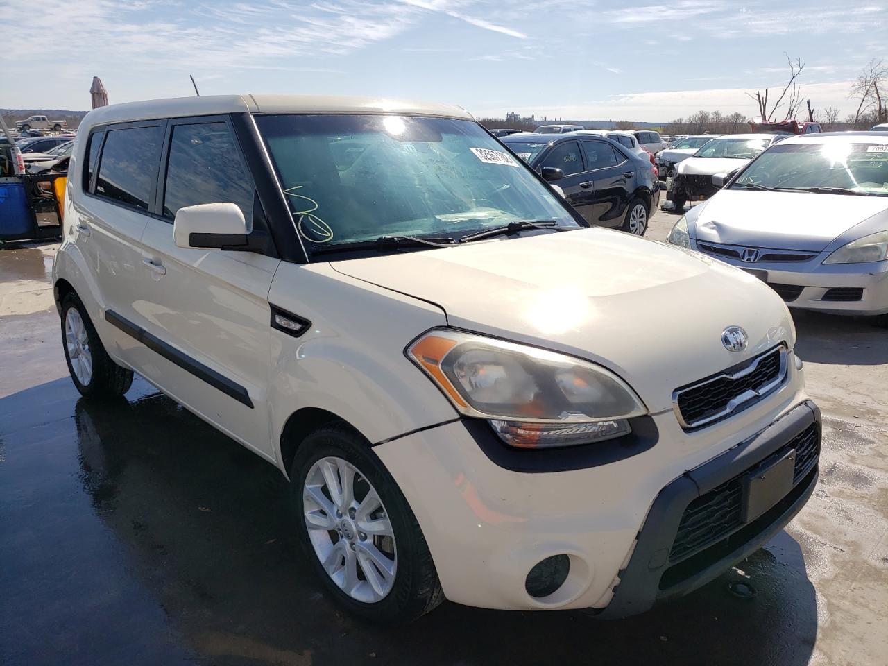 KIA SOUL 2013 with VIN KNDJT2A58D7567362 - Photo from auction