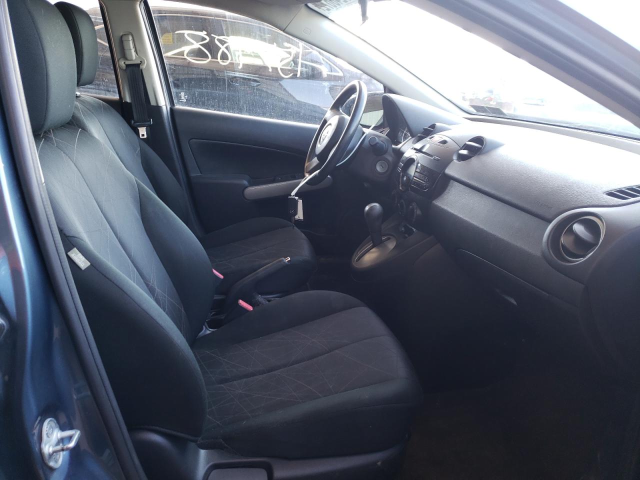 Photo 5 from auction – 2014 MAZDA MAZDA2 SPO with VIN JM1DE1KY8E0177060