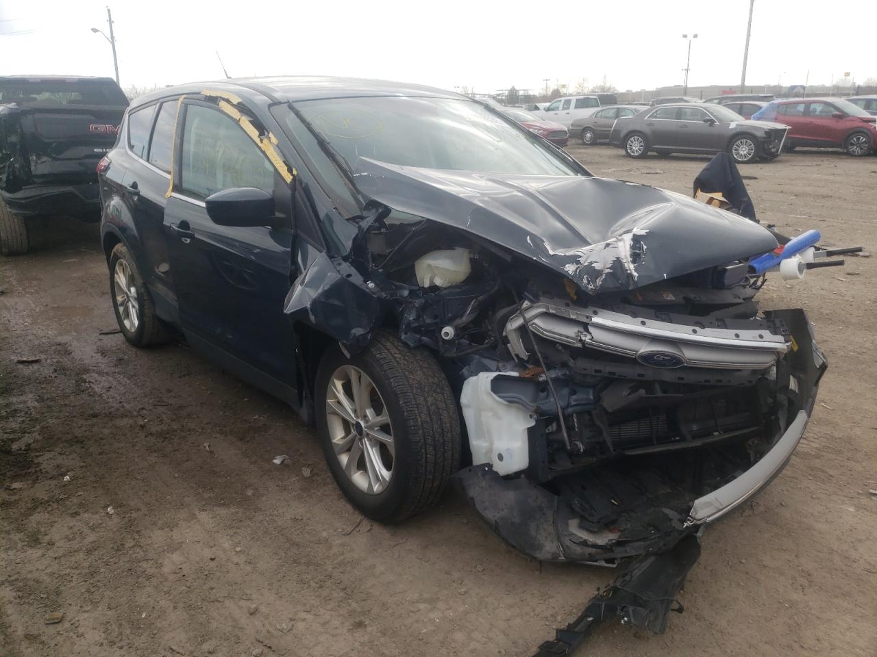 FORD ESCAPE SE 2019 with VIN 1FMCU0GD7KUB14661 - Photo from auction
