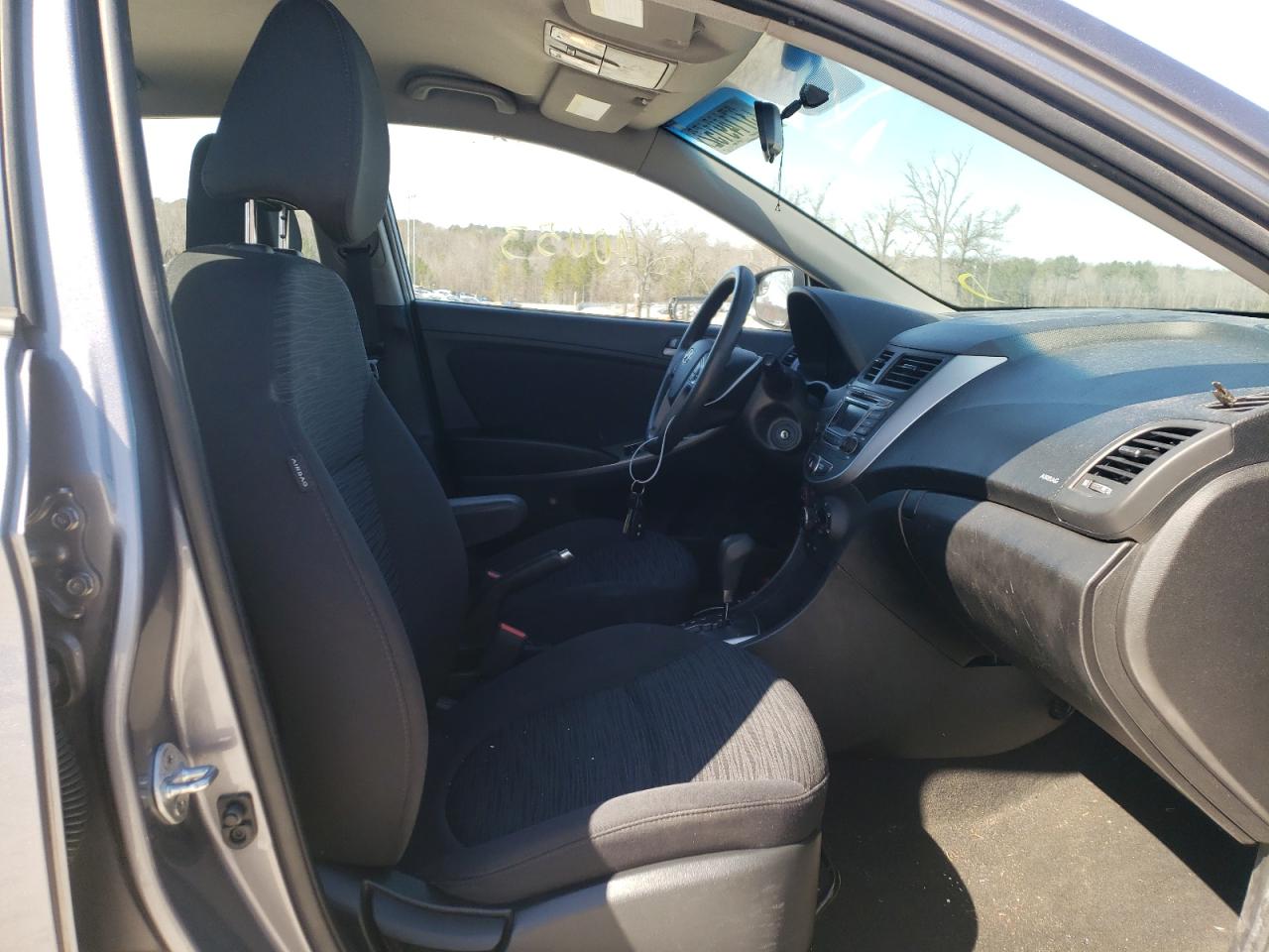 Photo 5 from auction – 2016 HYUNDAI ACCENT with VIN KMHCT5AE3GU296528