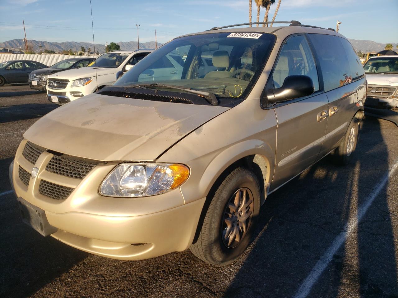 Photo 2 from auction – 2001 DODGE CARAVAN SP with VIN 1B4GP45371B155538