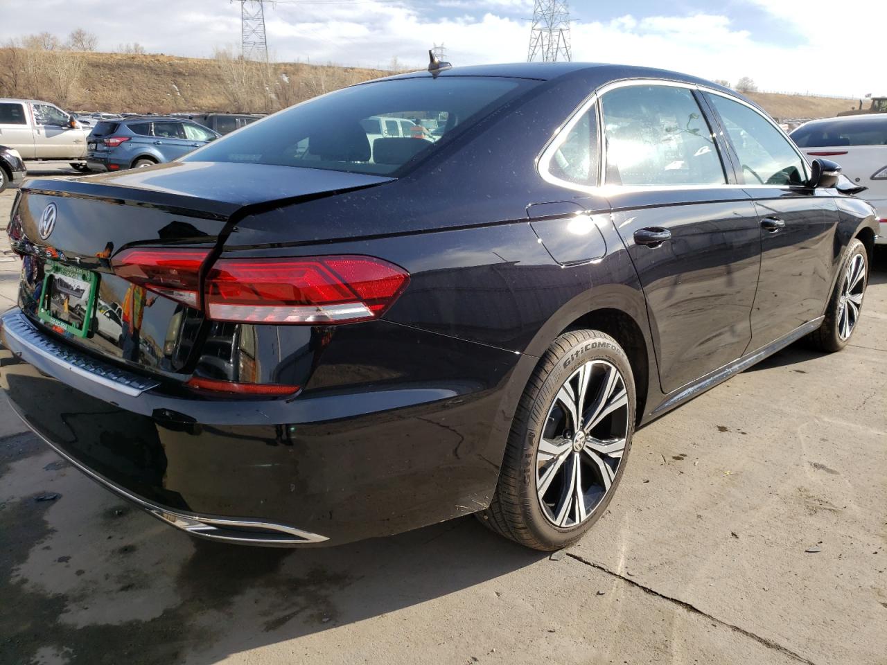 Photo 4 from auction – 2022 VOLKSWAGEN PASSAT with VIN 1VWSA7A32NC000737