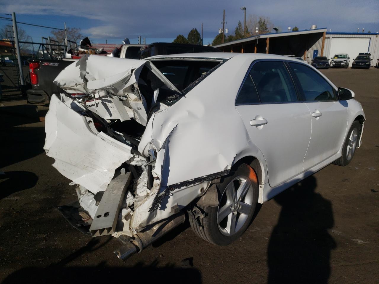 Photo 4 from auction – 2014 TOYOTA CAMRY L with VIN 4T1BF1FKXEU432760