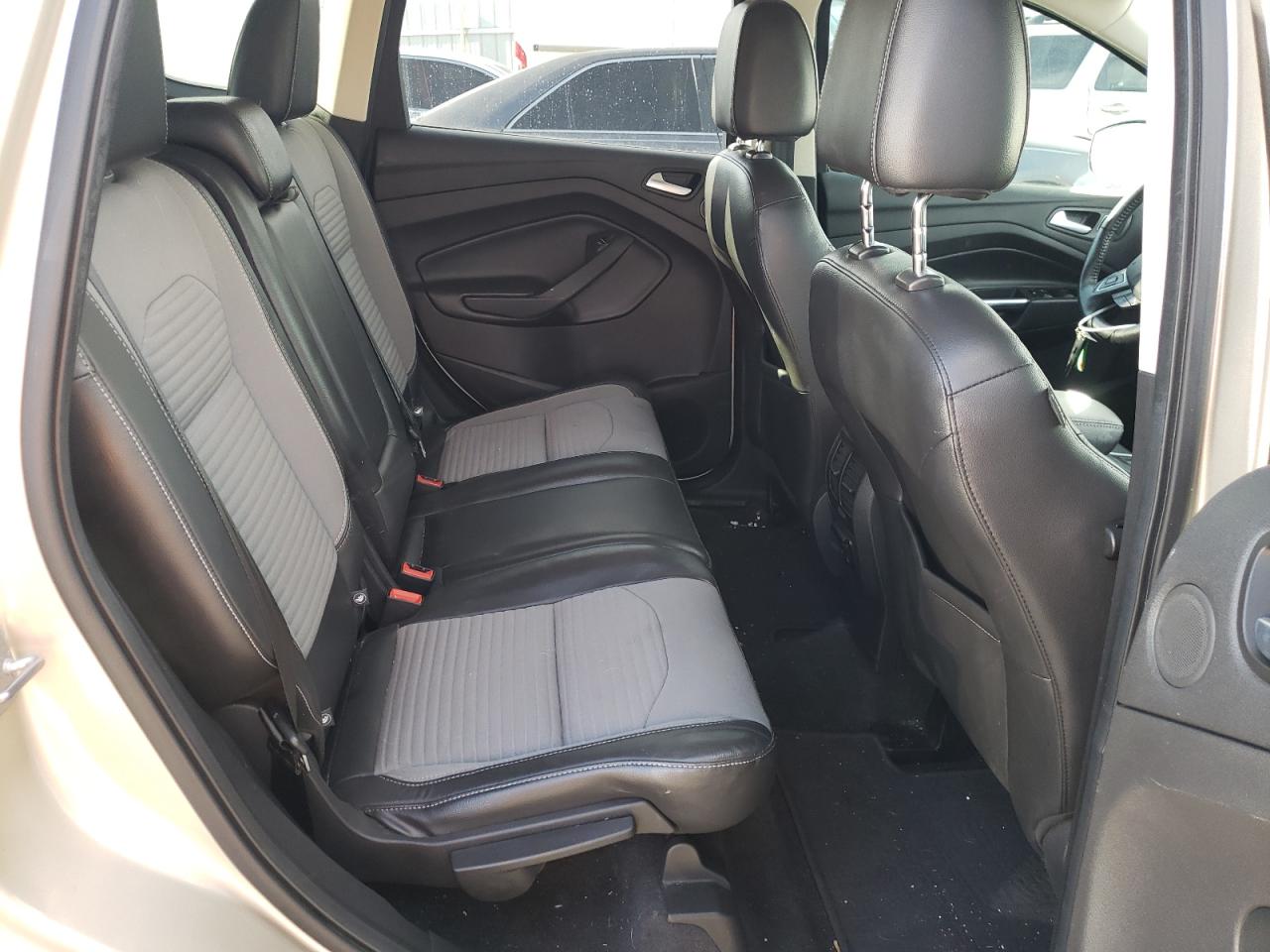 Photo 6 from auction – 2017 FORD ESCAPE TIT with VIN 1FMCU9J95HUB60541