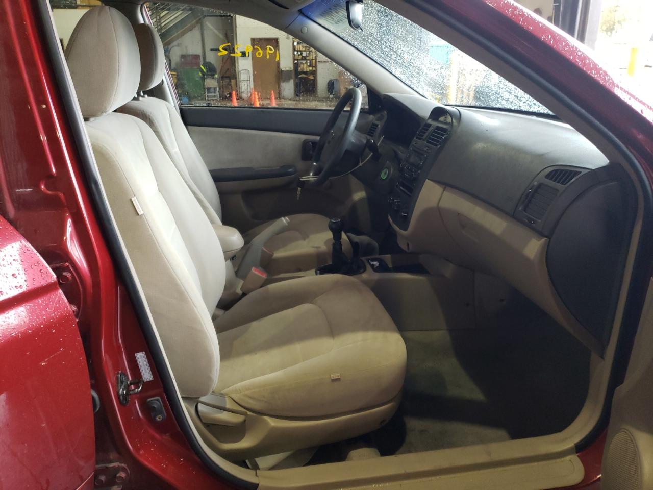 Photo 5 from auction – 2005 KIA SPECTRA LX with VIN KNAFE121455173163