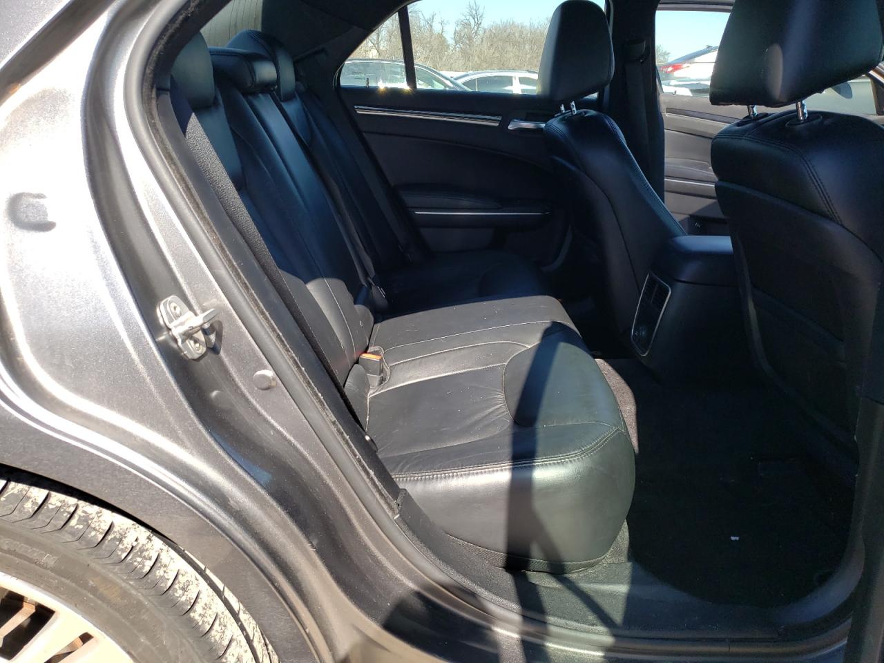 Photo 6 from auction – 2011 CHRYSLER 300 LIMITE with VIN 2C3CA5CG0BH599503