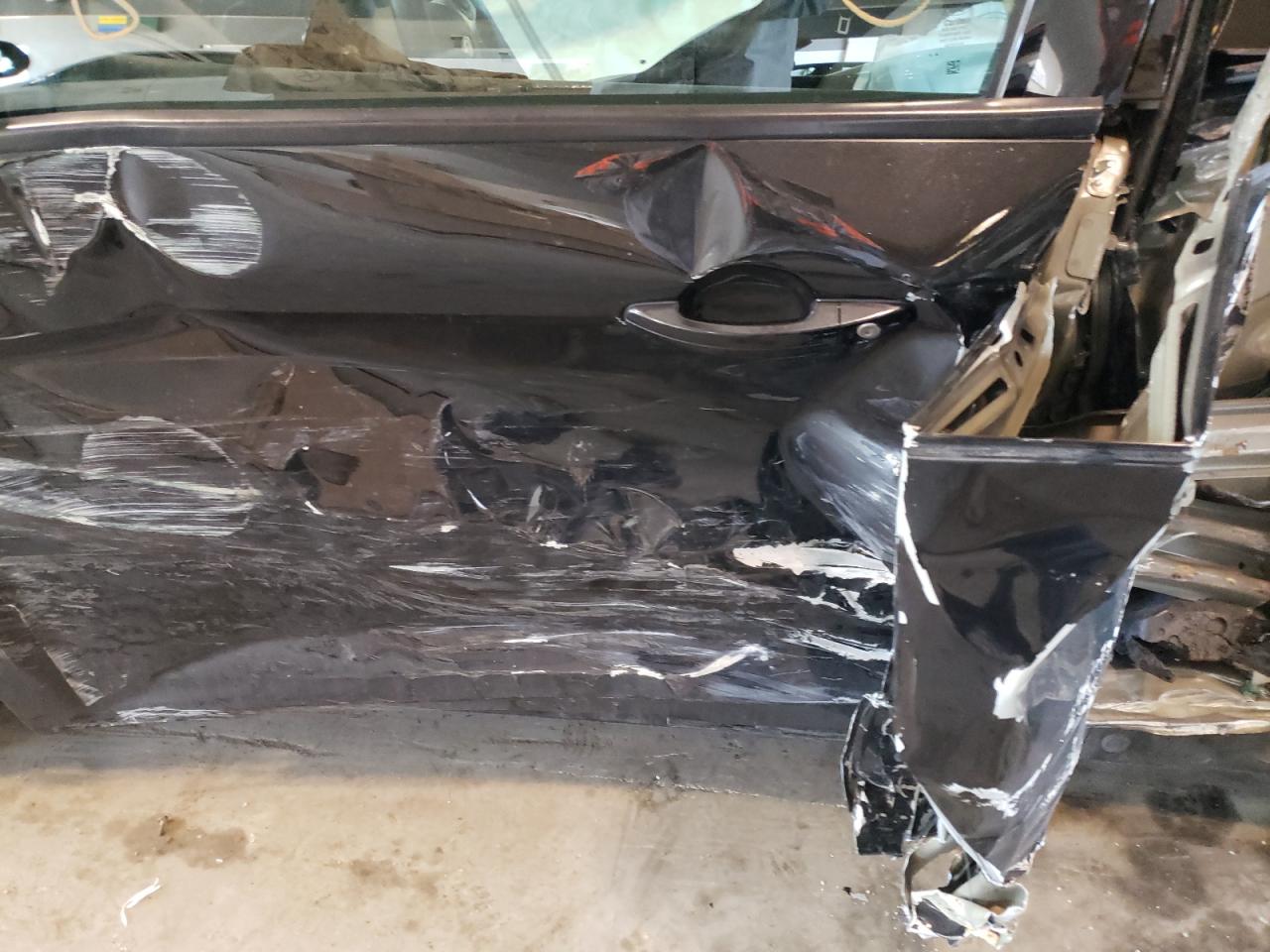 Zdjęcie 10 z aukcji – 2014 FORD FOCUS SE z VIN 1FADP3K27EL266320