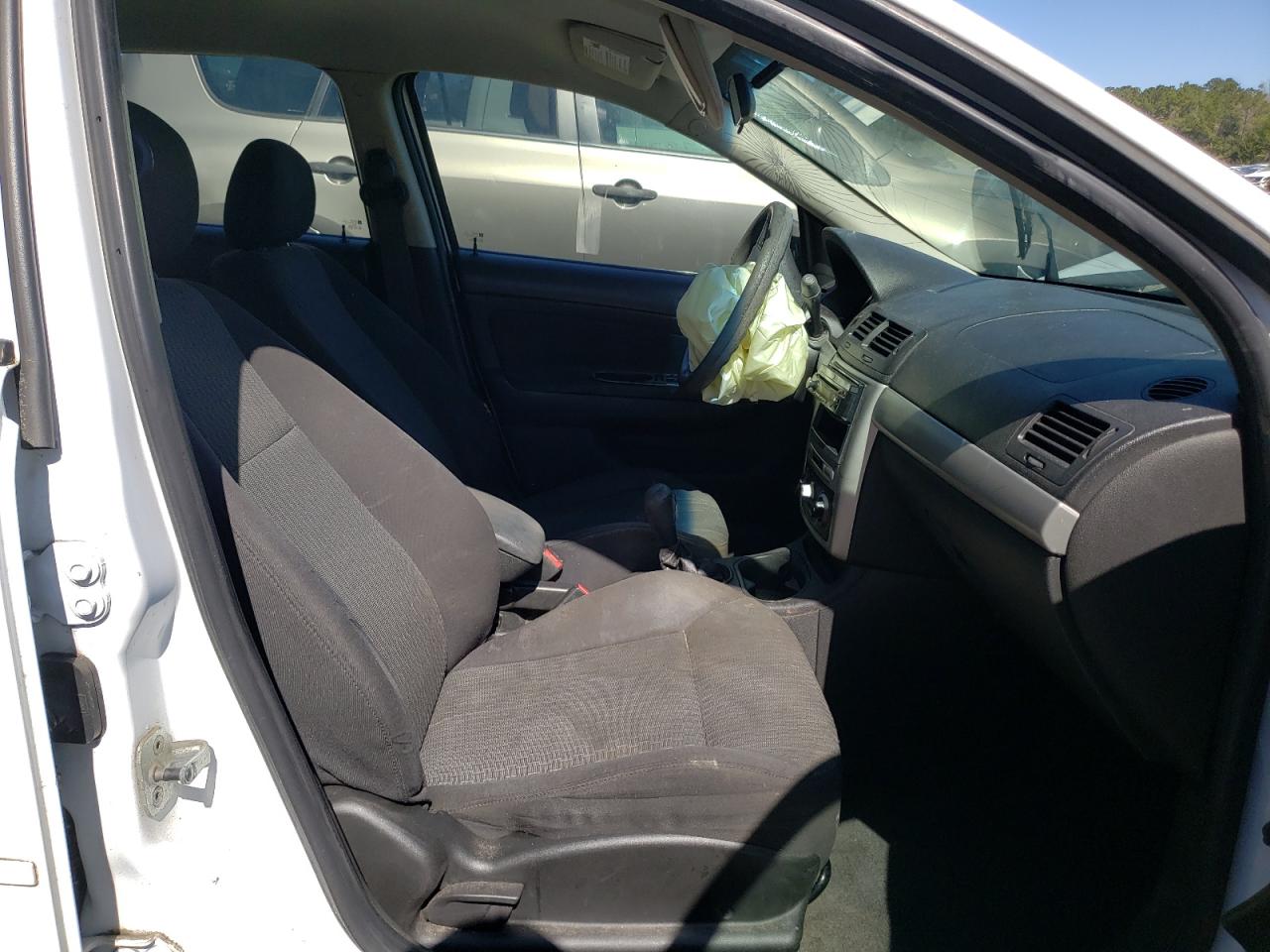 Photo 5 from auction – 2010 CHEVROLET COBALT 1LT with VIN 1G1AD5F58A7151985