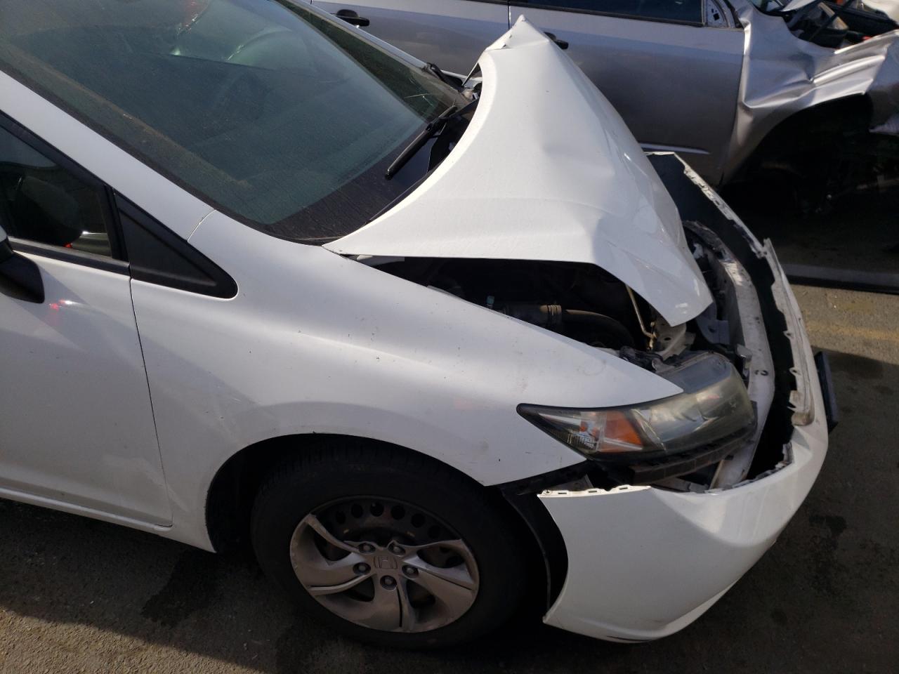 Photo 9 from auction – 2013 HONDA CIVIC LX with VIN 2HGFB2F52DH508931
