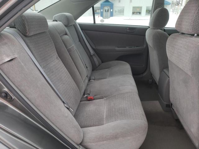 Photo 6 from auction – 2003 TOYOTA CAMRY LE with VIN JTDBE32K030233228