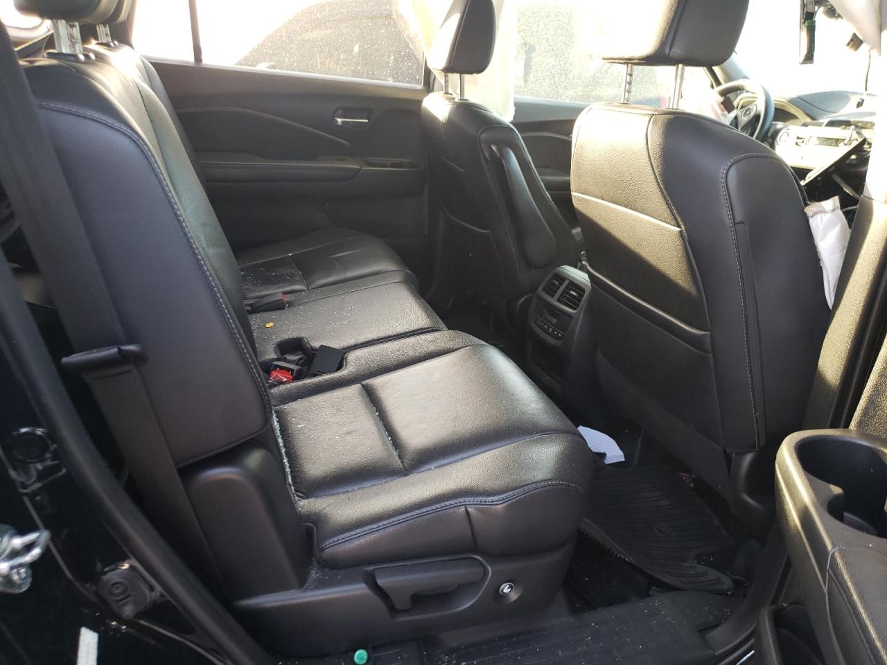 Photo 6 from auction – 2016 HONDA PILOT EXLN with VIN 5FNYF6H78GB019722