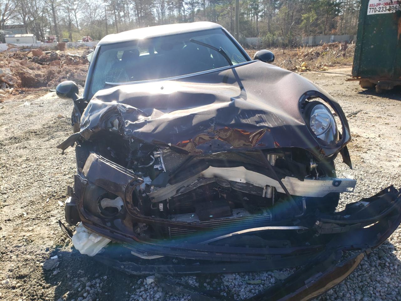 Photo 9 from auction – 2016 MINI COOPER CLU with VIN WMWLN5C52G2E30985