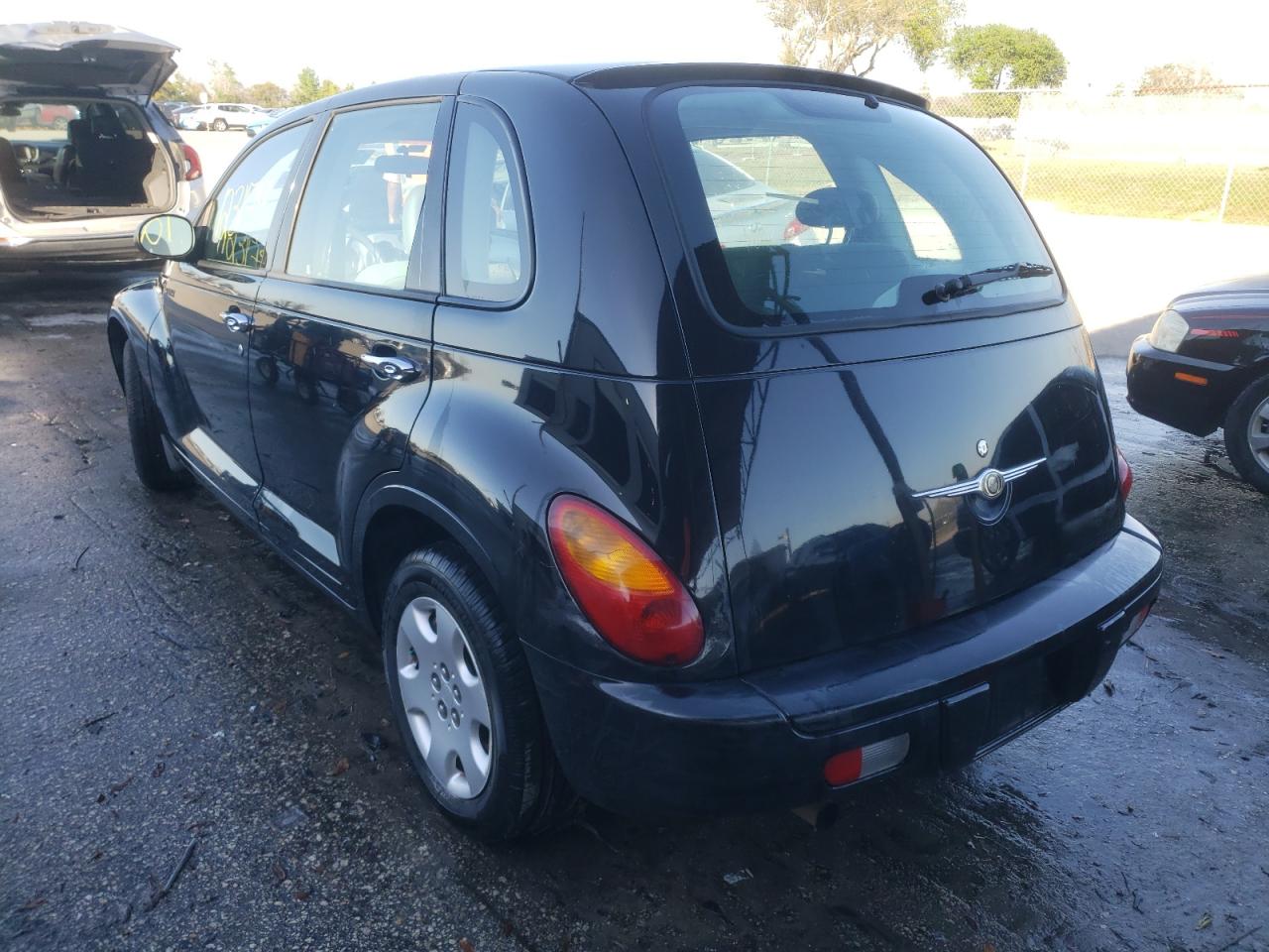 Photo 3 from auction – 2006 CHRYSLER PT CRUISER with VIN 3A4FY48B76T342583